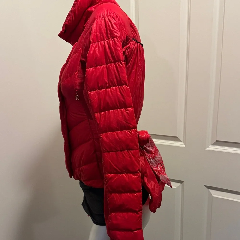 lululemon athletica Vibrant Red Quilted Puffer Jacket - Picture 9 of 16